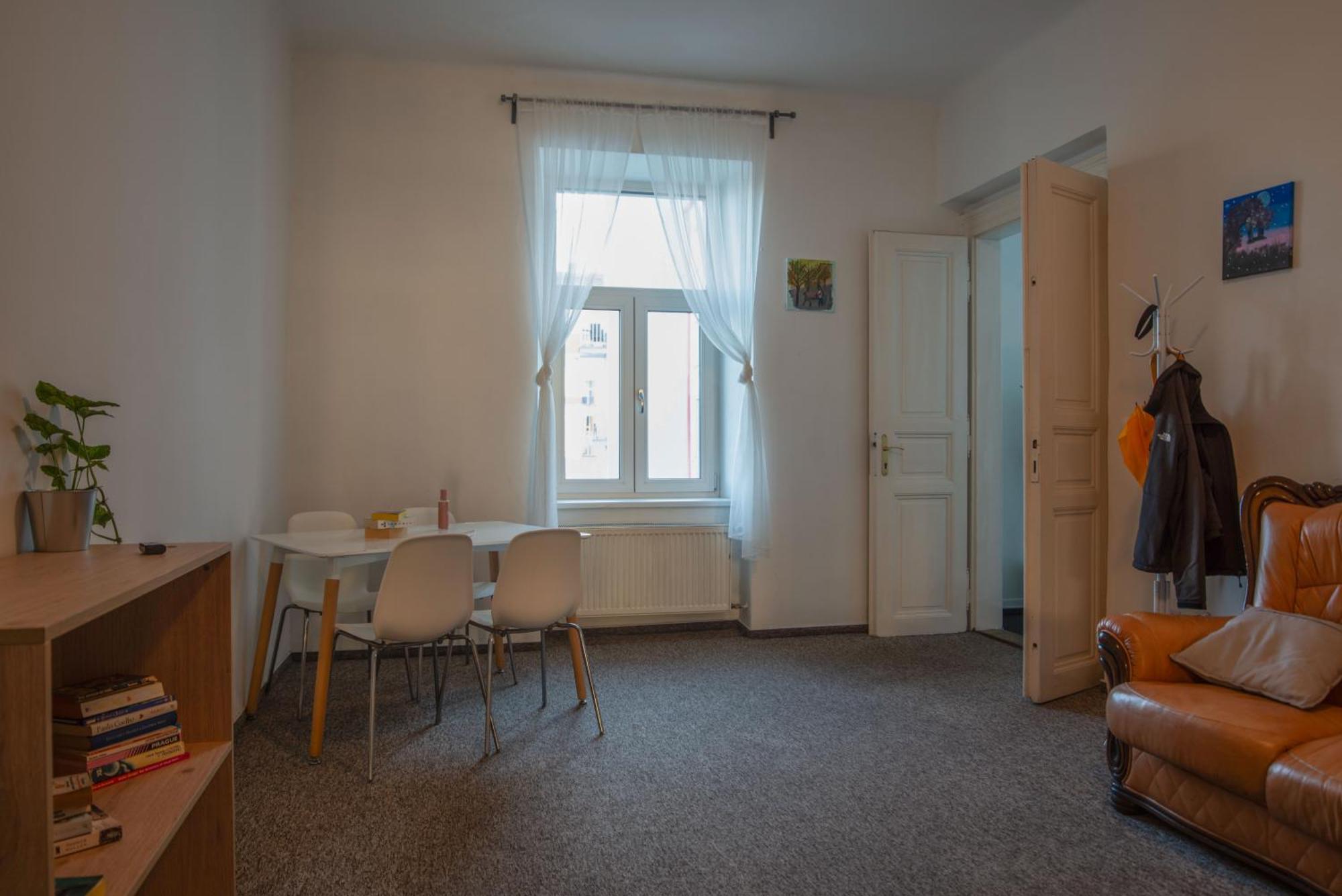 In Hostel פראג מראה חיצוני תמונה