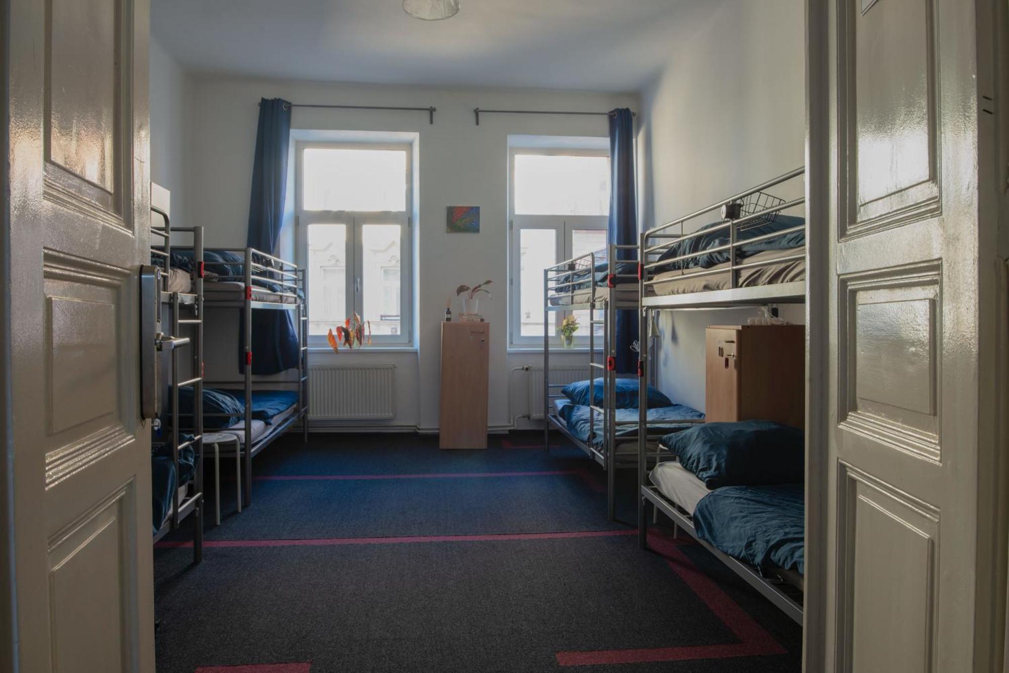 In Hostel פראג מראה חיצוני תמונה